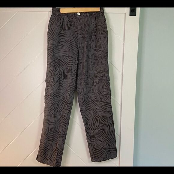 Pilcro Anthropologie Zebra printed relaxed pants - Picture 1 of 7